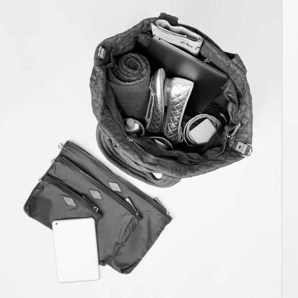 Mz Wallace Large Metro Tote- Metallic Pewter-NWT - Picture 2 of 2